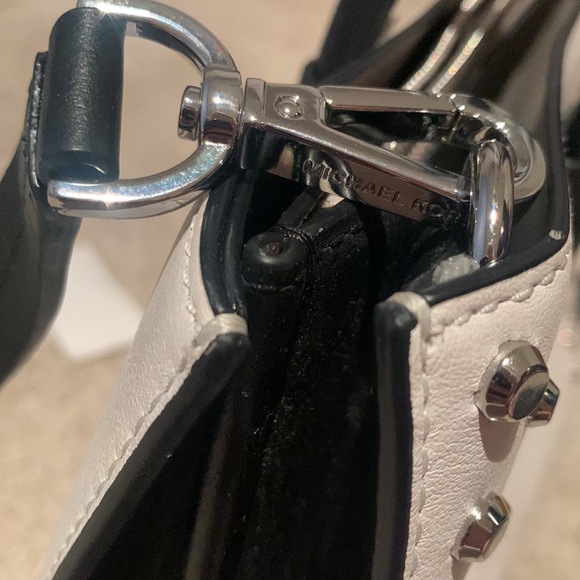 Michael Kors purse & matching heels - Picture 2 of 8